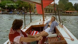 8. Андреа Хойер